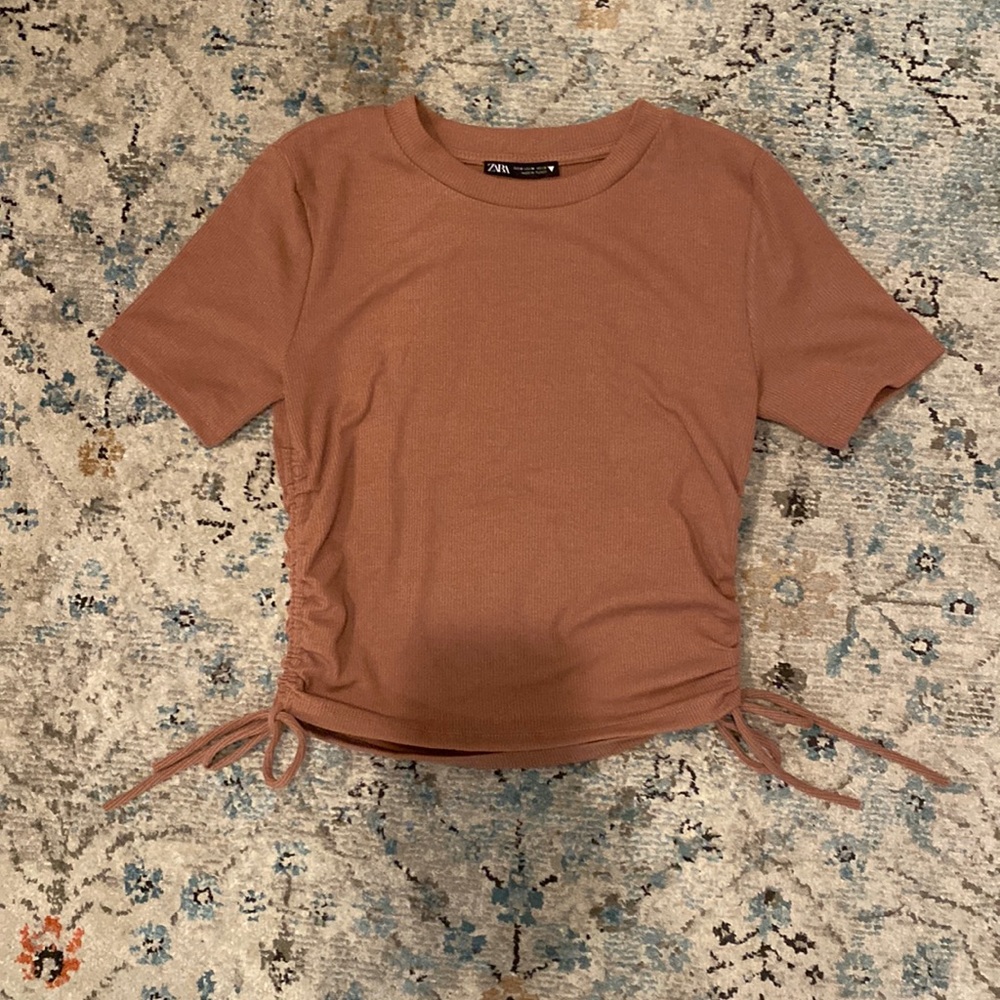 Tee with ruched sides